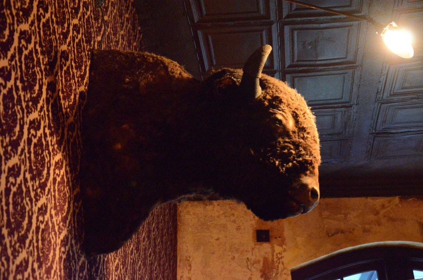 The Esquire Tavern www.bluemesablog.com