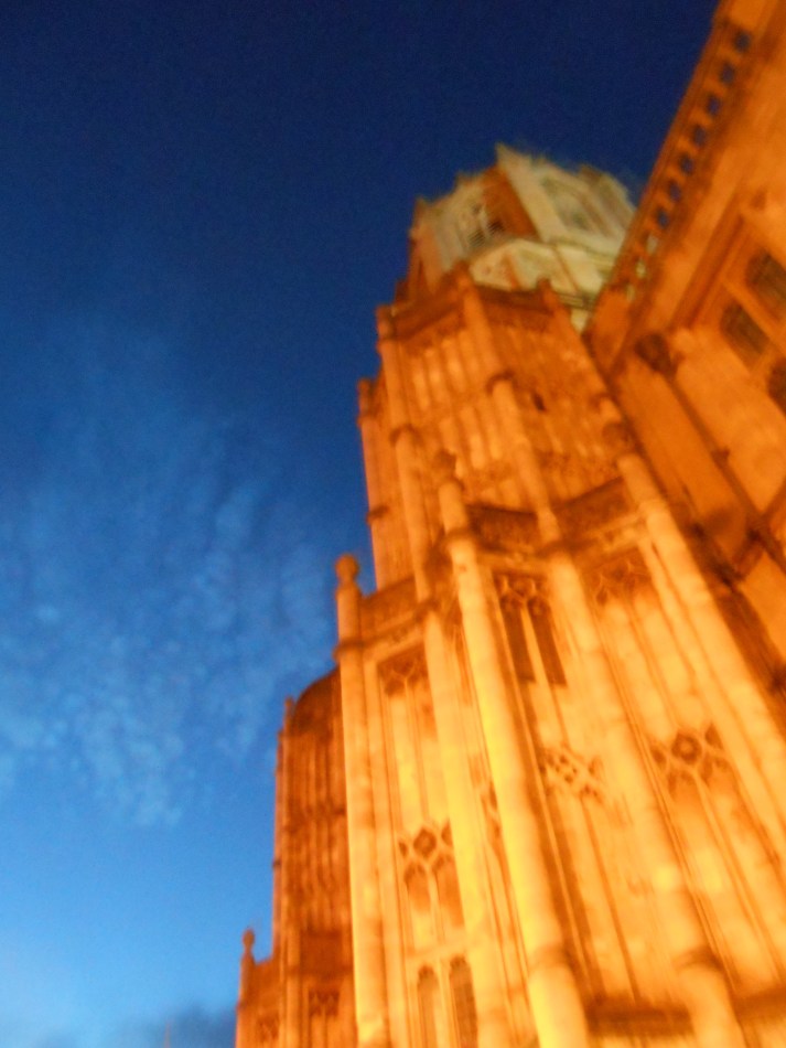 Christ Church, Oxford, at night www.bluemesablog.com