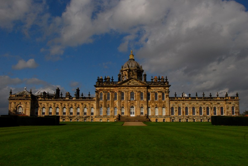 Castle Howard, Yorkshire, England www.bluemesablog.com