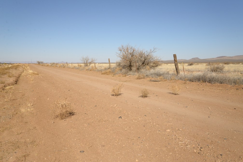 West Texas Tumbleweed Raches, Prada Marfa www.bluemesablog.com