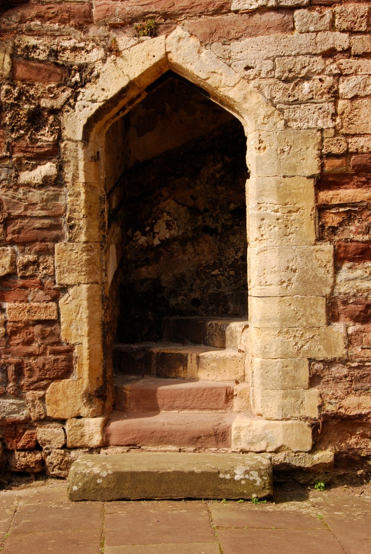 Kenilworth Castle, England www.bluemesablog.com