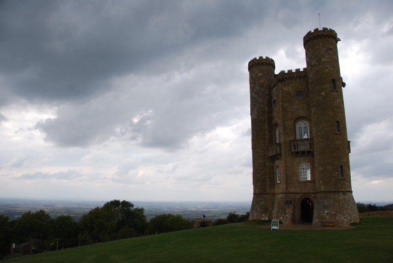 Broadway Tower, Cotswolds www.bluemesablog.com