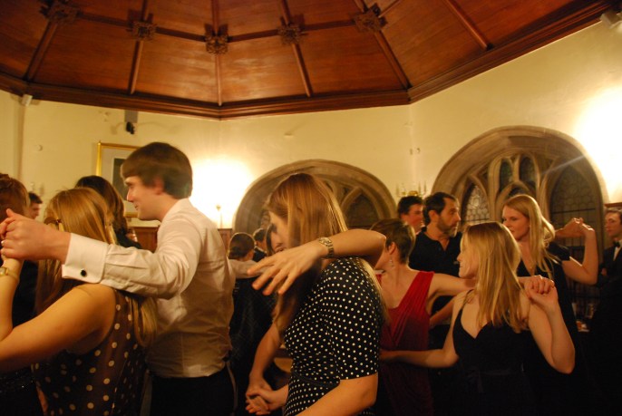 The Dance of Inverness, Scotland www.bluemesablog.com