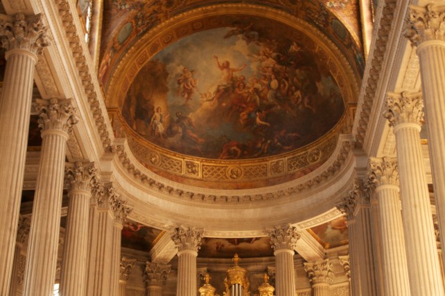 Versailles, France The Grand Trianon, Le Petit Trianon and the Temple de l'Amour www.bluemesablog.com